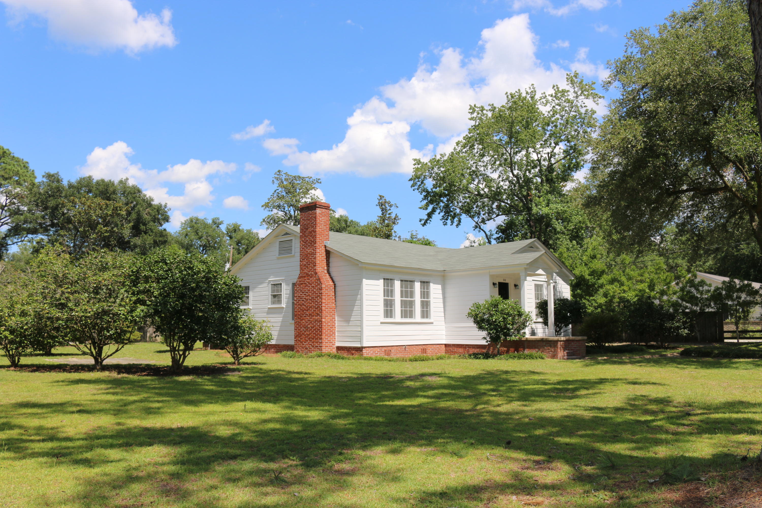 210 Perry Road Walterboro, SC 29488 - Photo 2 of 25 2