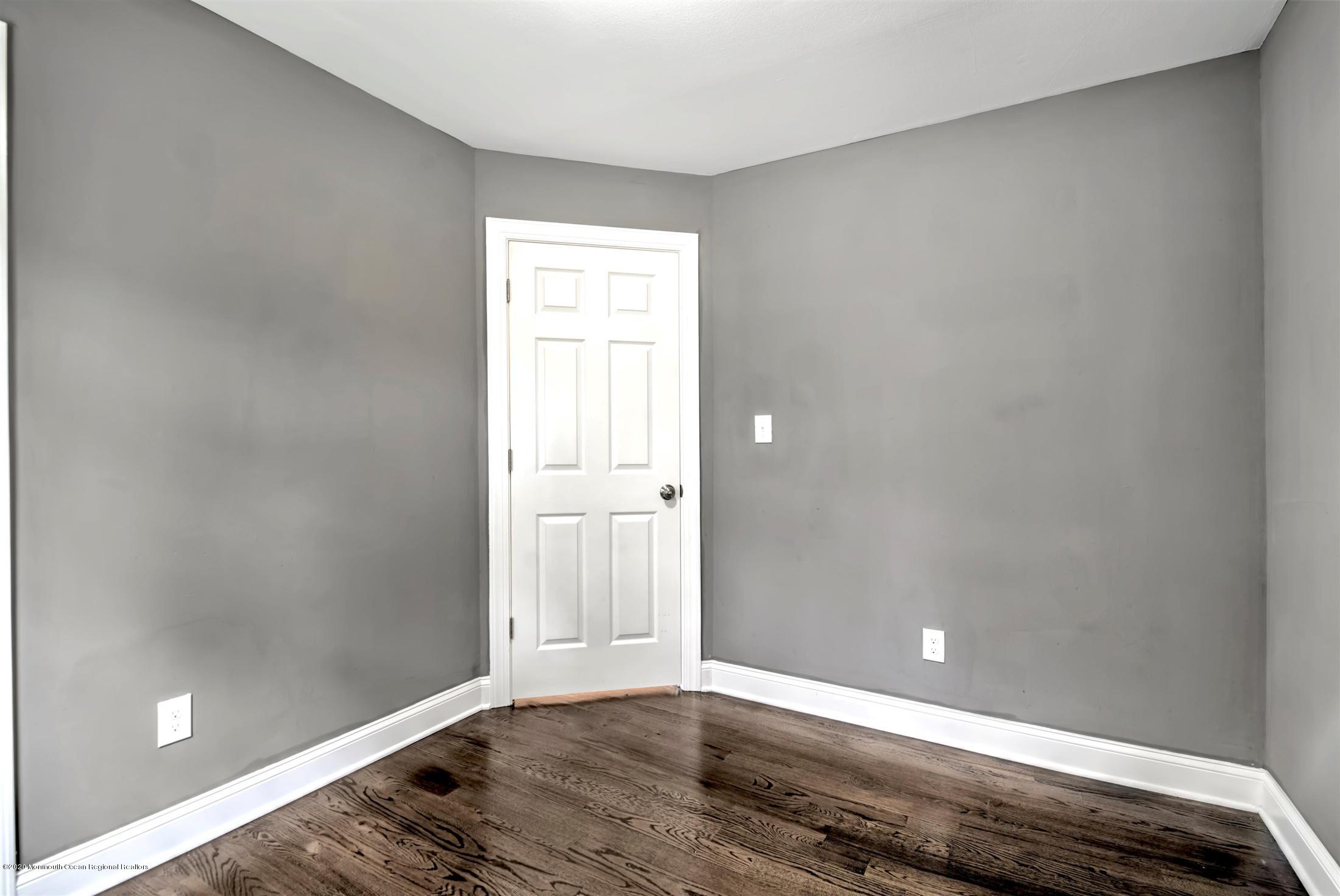 19 Willow Brook Road Freehold, NJ 07728 - Photo 23 of 35 26-BEDROOM
