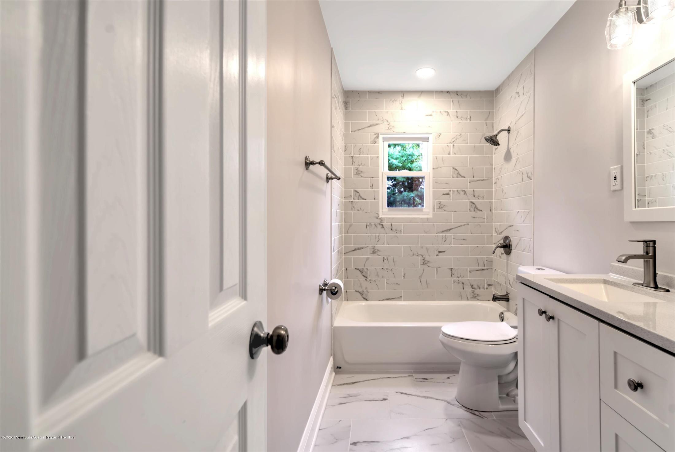 19 Willow Brook Road Freehold, NJ 07728 - Photo 24 of 35 27-BATHROOM