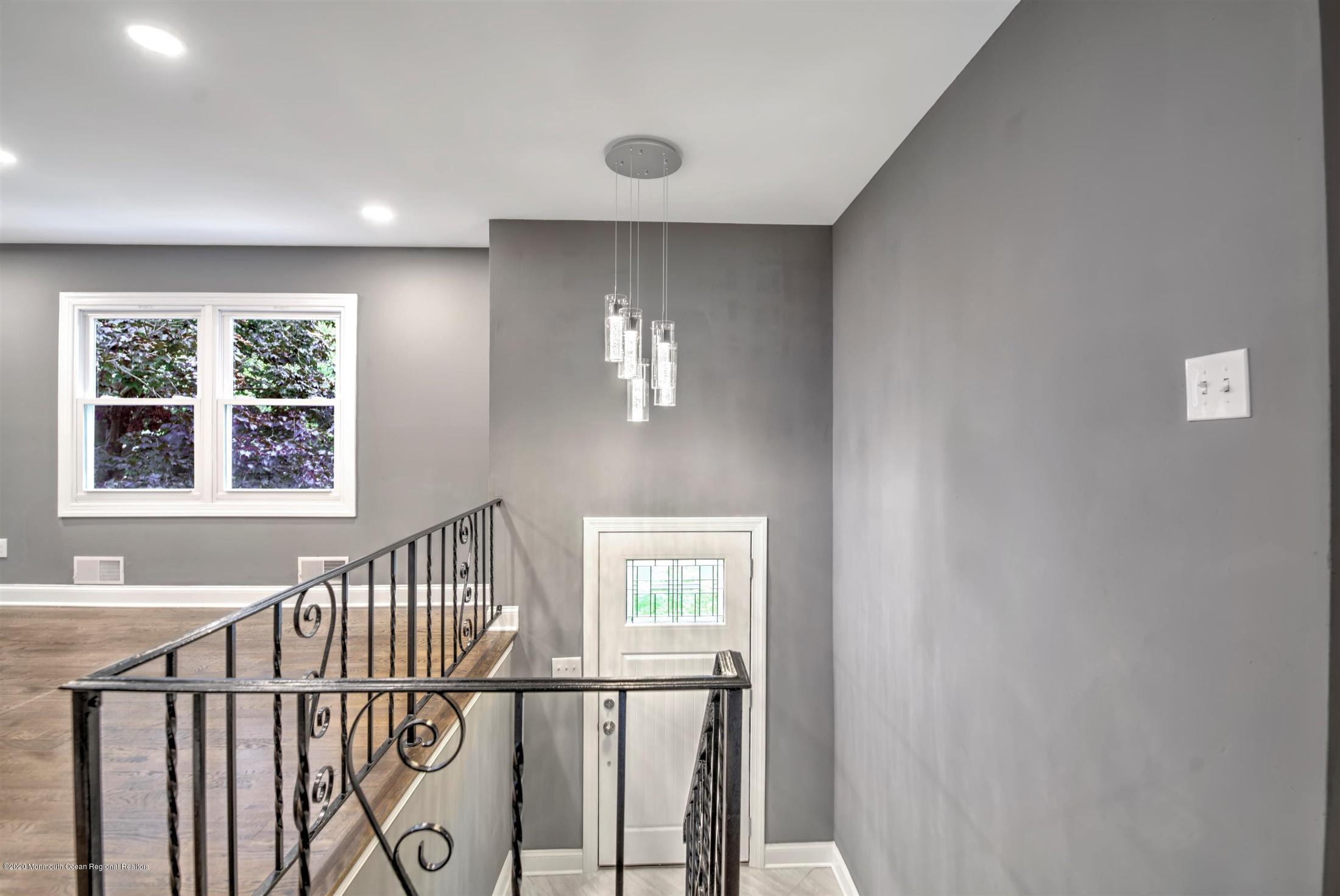 19 Willow Brook Road Freehold, NJ 07728 - Photo 3 of 35 06-FOYER
