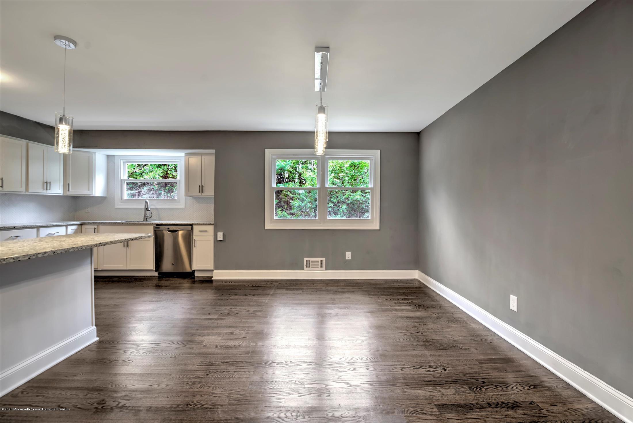 19 Willow Brook Road Freehold, NJ 07728 - Photo 9 of 35 12-DINING ROOM
