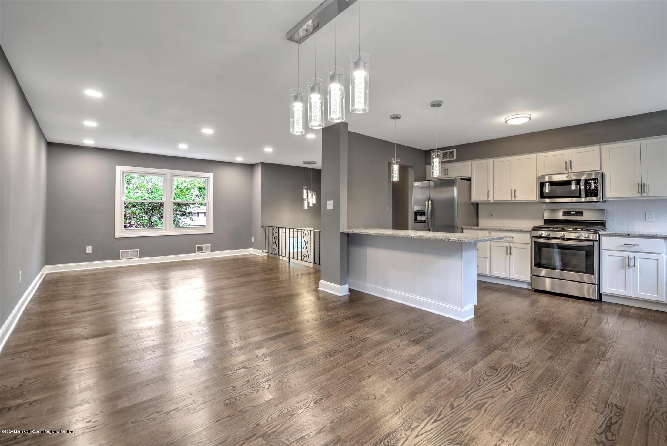 19 Willow Brook Road Freehold, NJ 07728 - Photo 10 of 35 13-DINING ROOM