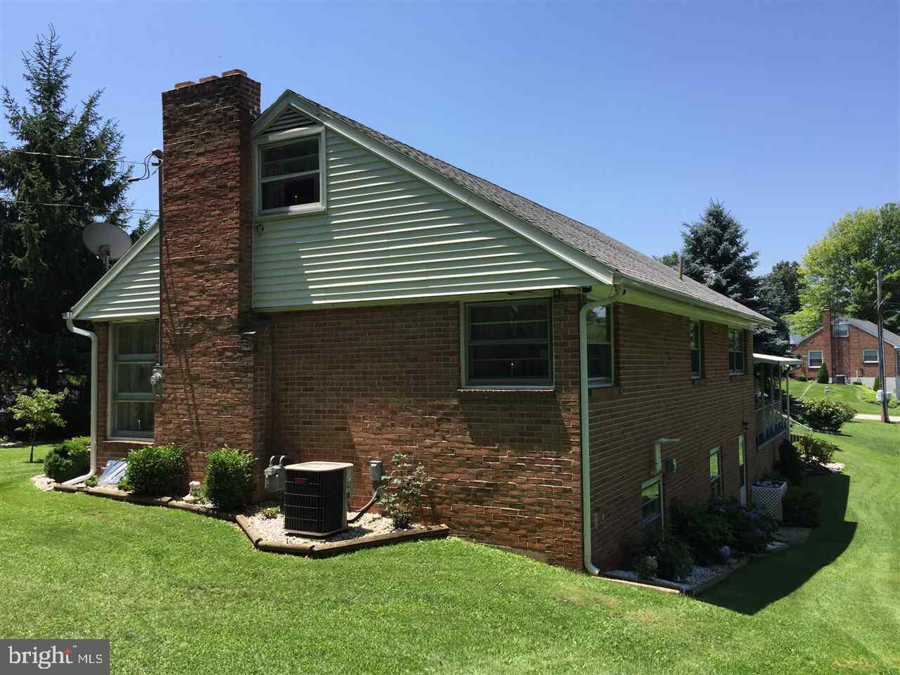 239 Leaders Heights Road York, PA 17402 - Photo 3 of 30 Gallery Image 3