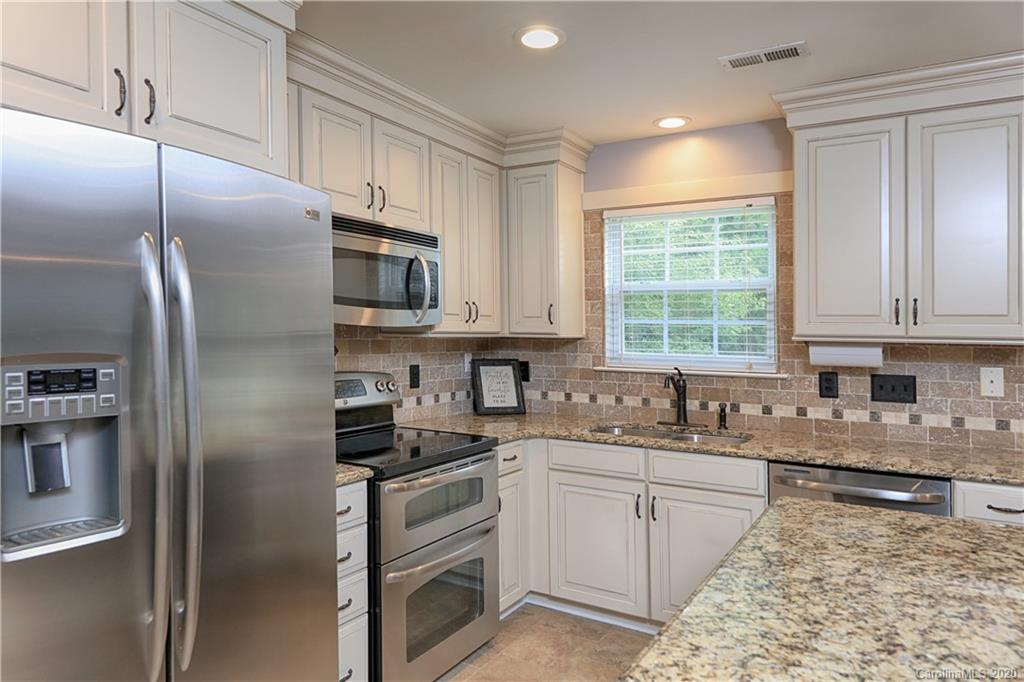 3709 Wind Ridge Place Waxhaw, NC 28173 - Photo 14 of 39 Gallery Image 14