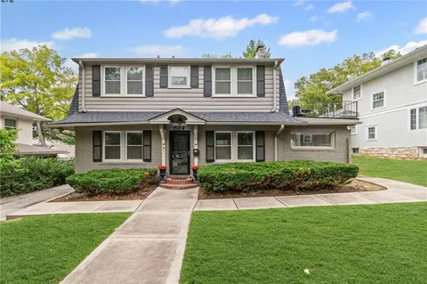 $475,000 | 524 East 56th Street, Kansas City, MO 64110