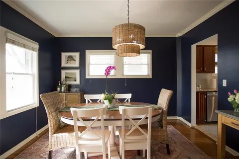 $475,000 | 524 East 56th Street, Kansas City, MO 64110