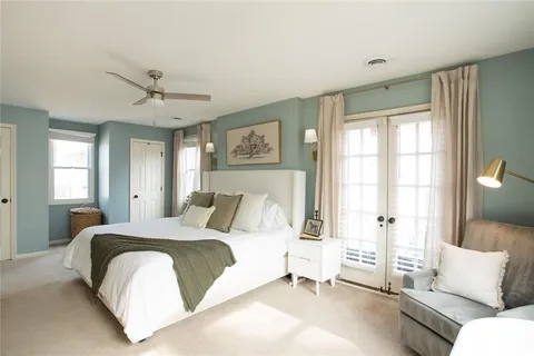 $475,000 | 524 East 56th Street, Kansas City, MO 64110