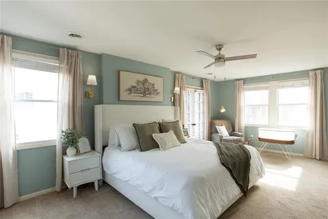 $475,000 | 524 East 56th Street, Kansas City, MO 64110