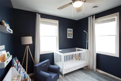 $475,000 | 524 East 56th Street, Kansas City, MO 64110