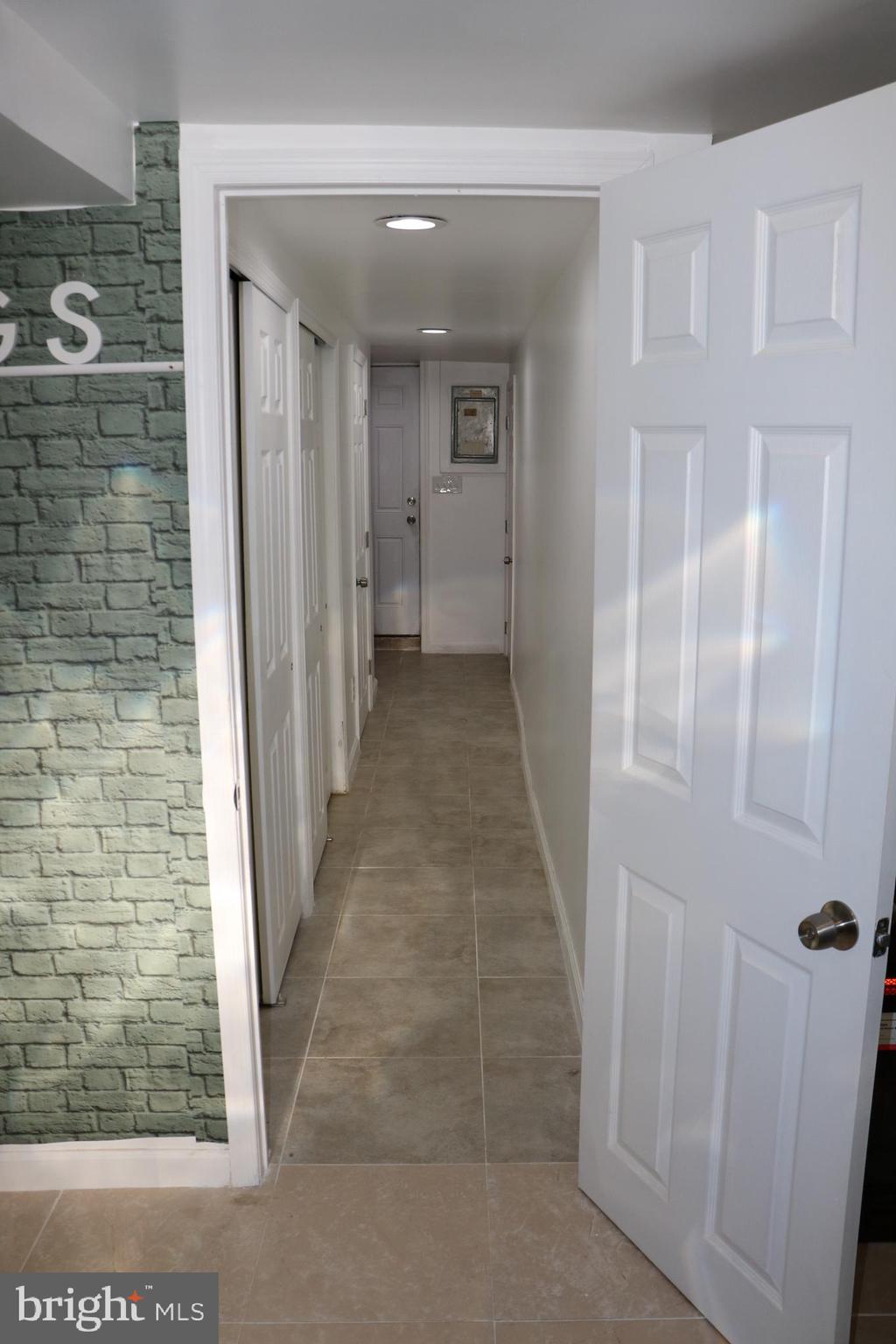 1103 Crestview Road Darby, PA 19023 - Photo 19 of 26 Gallery Image 19