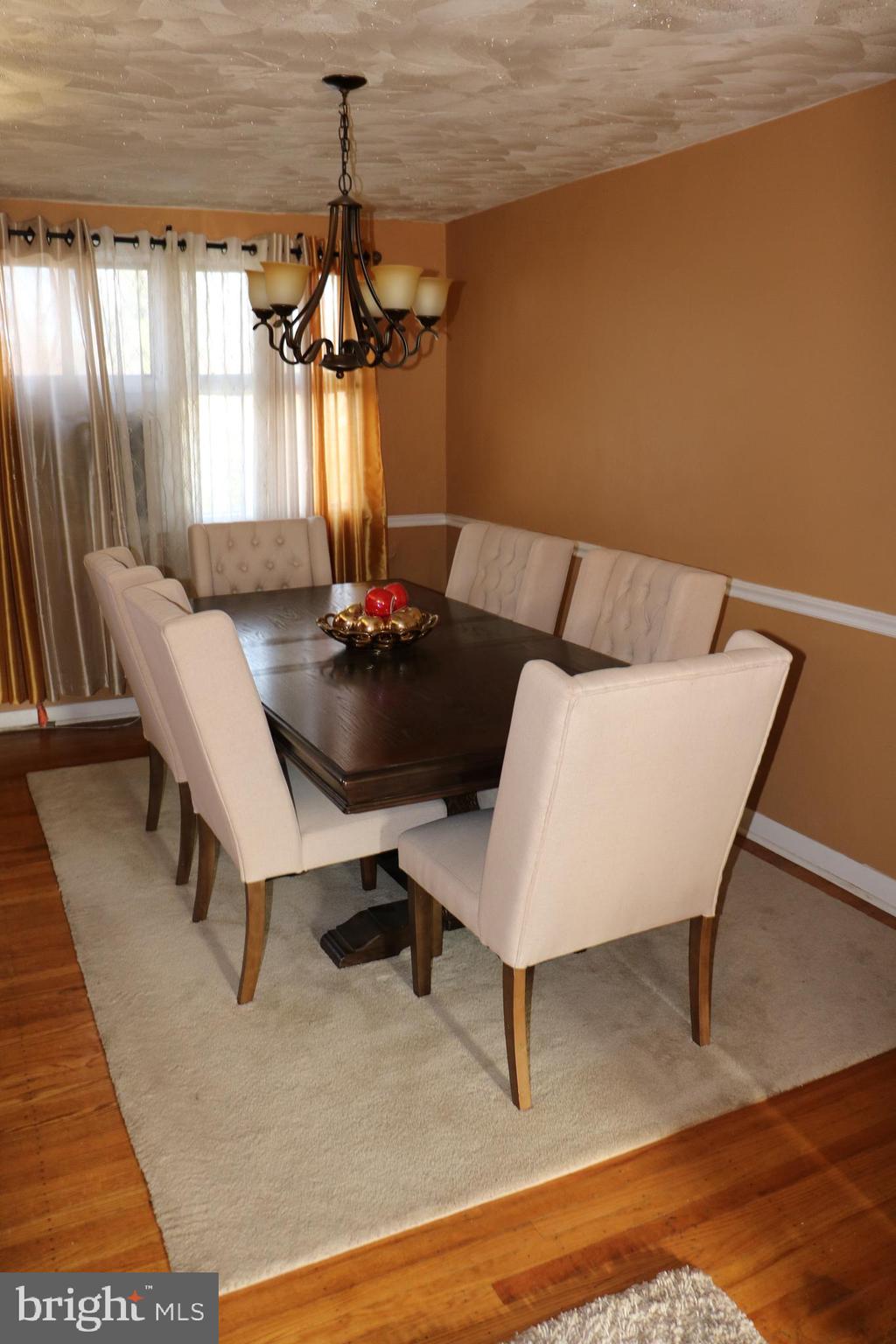 1103 Crestview Road Darby, PA 19023 - Photo 6 of 26 Dining room