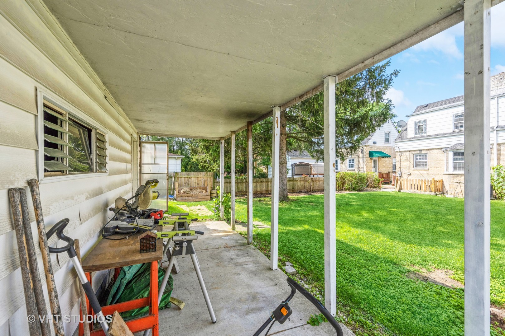 101 North Knight Avenue Park Ridge, IL 60068 - Photo 10 of 10 a view of a porch with furniture and garden