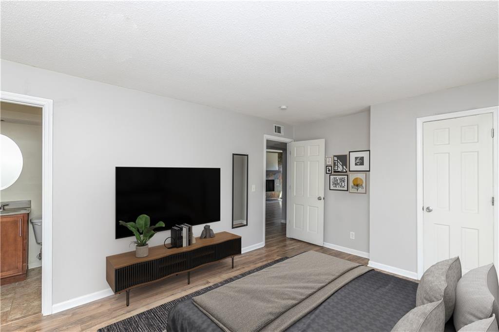 3602 Gillham Road Kansas City, MO 64111 - Photo 17 of 24