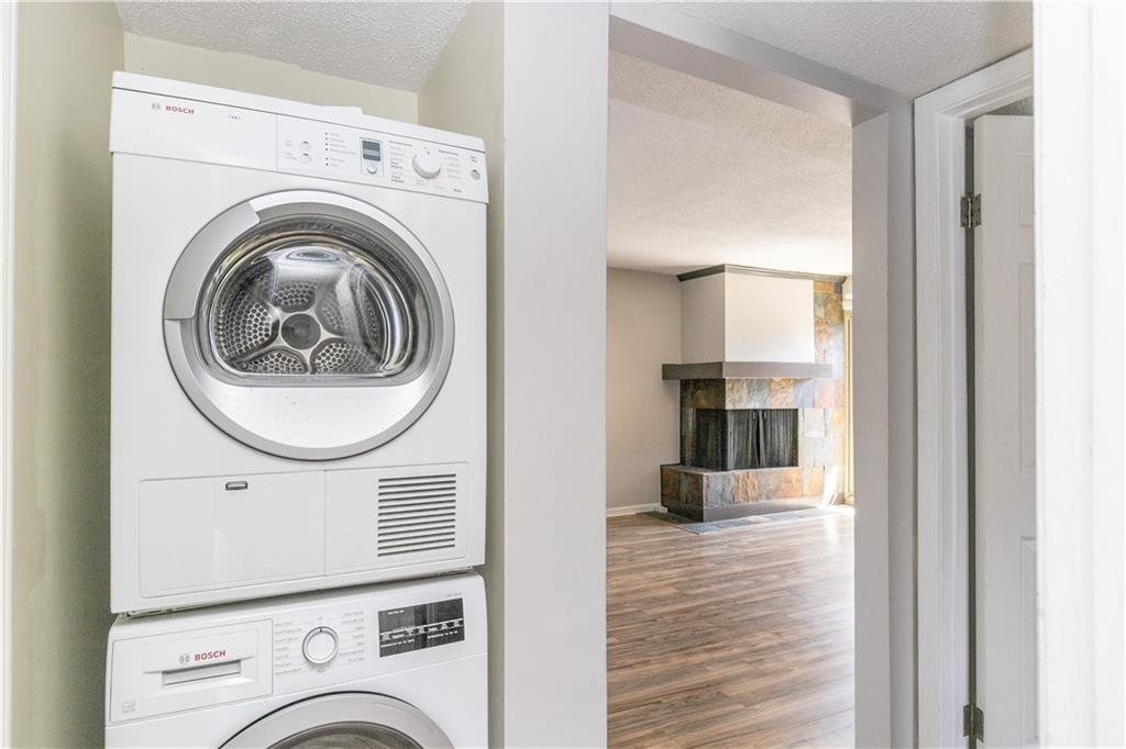 3602 Gillham Road Kansas City, MO 64111 - Photo 23 of 24