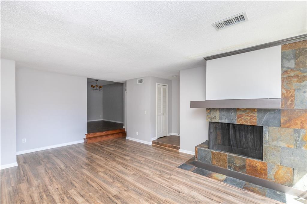 3602 Gillham Road Kansas City, MO 64111 - Photo 7 of 24