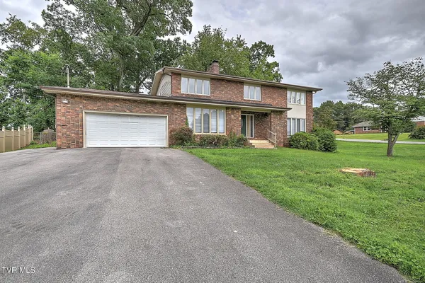 $579,999 | 905 Meadow Lane, Kingsport, TN 37663