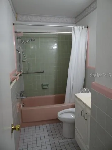 $2,500 | 6132 Dartmouth Avenue North, St. Petersburg, FL 33710