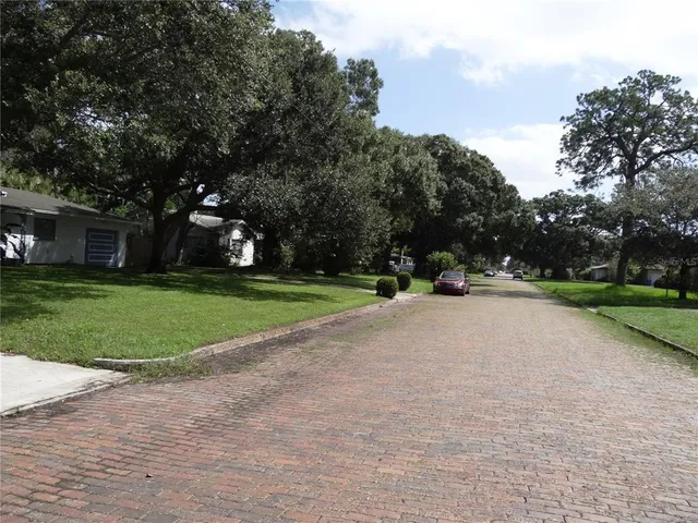 $2,500 | 6132 Dartmouth Avenue North, St. Petersburg, FL 33710