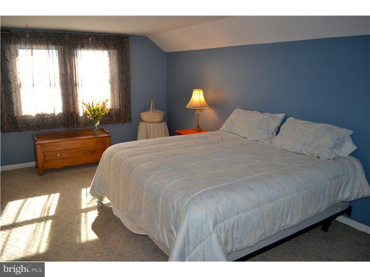 807 Broadcasting Road Wyomissing, PA 19610 - Photo 19 of 25 Bedroom