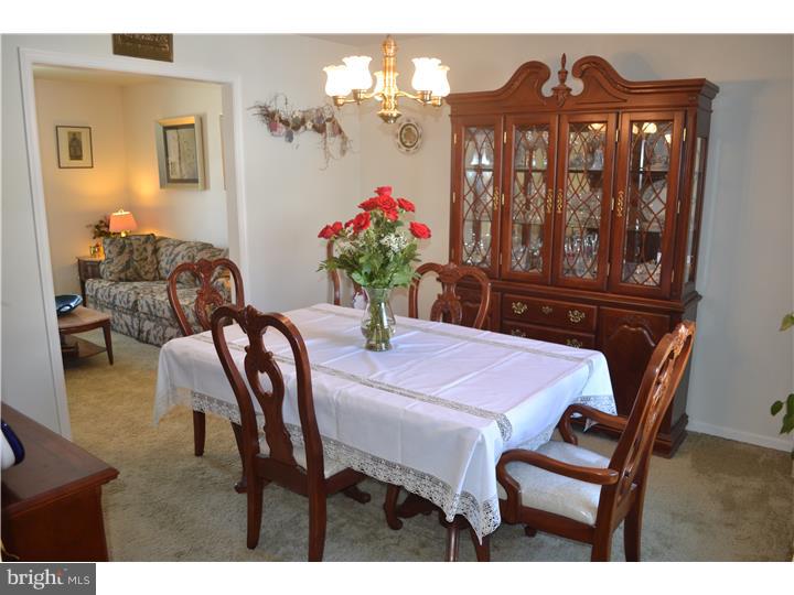 807 Broadcasting Road Wyomissing, PA 19610 - Photo 6 of 25 Dining Room
