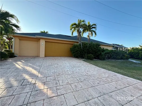 $453,900 | 1901 El Dorado Parkway West, Cape Coral, FL 33914
