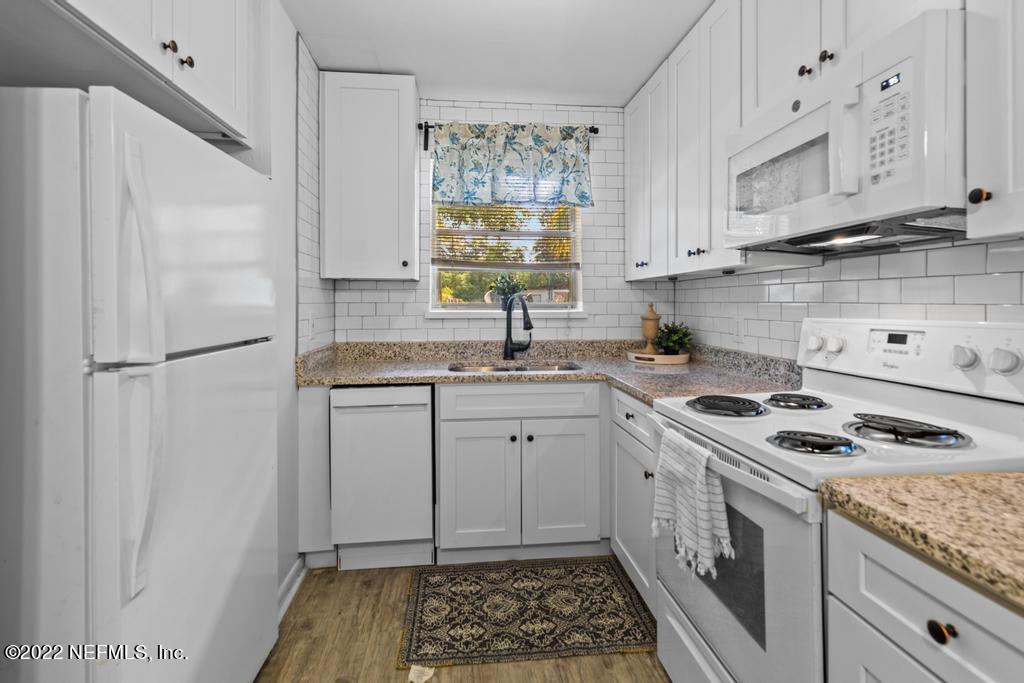 1852 Leon Road Jacksonville, FL 32246 - Photo 7 of 31 1852 Leon Rd-8