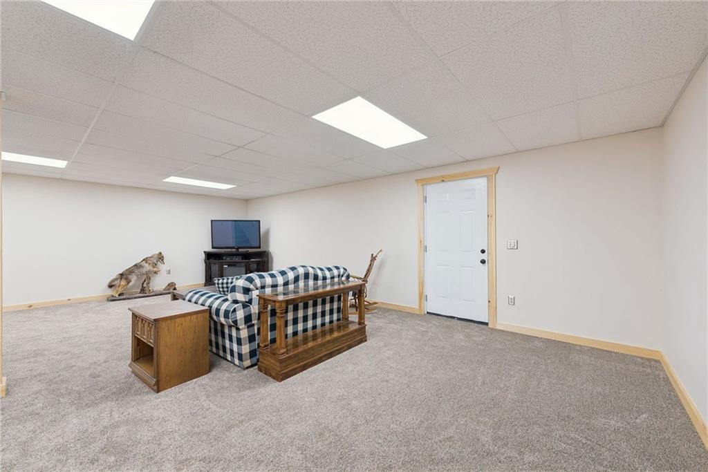 394 Mountain View Road New Florence, PA 15944 - Photo 24 of 37 a living room with furniture