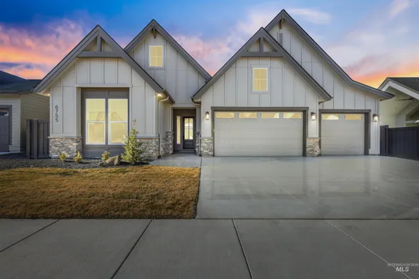 $879,777 | 5996 South Highmark Avenue, Meridian, ID 83642