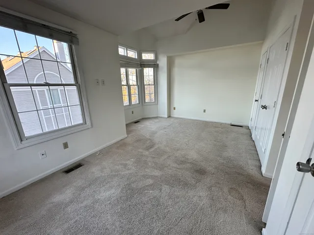 $260,000 | 926 Quinnipiac Avenue, Unit 1, New Haven, CT 06513