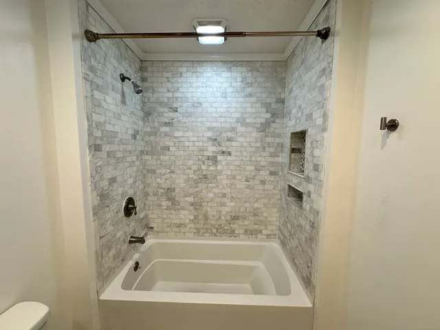 $260,000 | 926 Quinnipiac Avenue, Unit 1, New Haven, CT 06513