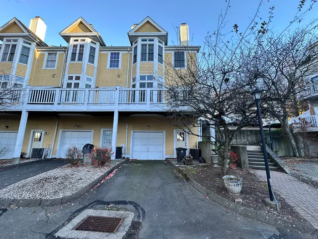 $260,000 | 926 Quinnipiac Avenue, Unit 1, New Haven, CT 06513