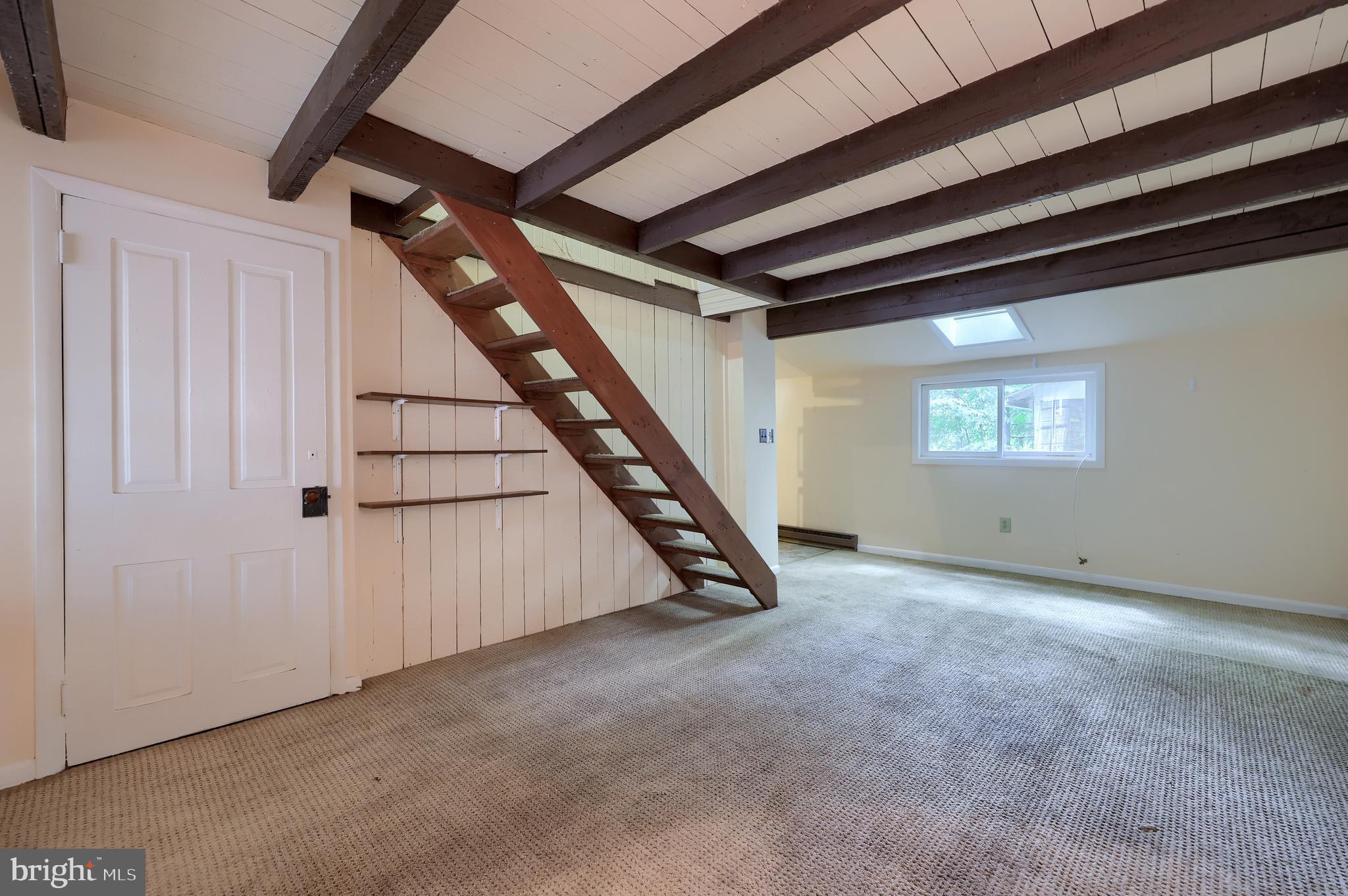 306 6th Street Mount Gretna, PA 17064 - Photo 12 of 25 Livingroom