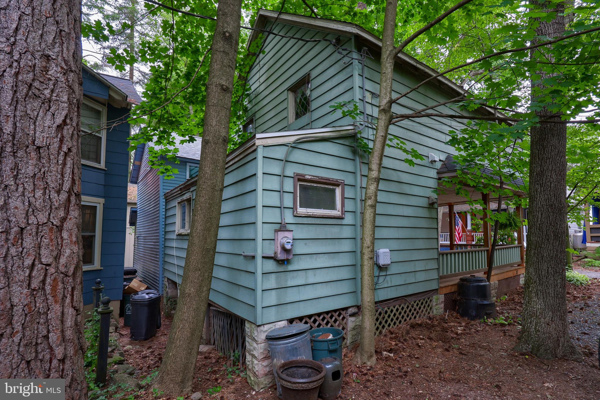306 6th Street Mount Gretna, PA 17064 - Photo 5 of 25 Low Maintenace Siding