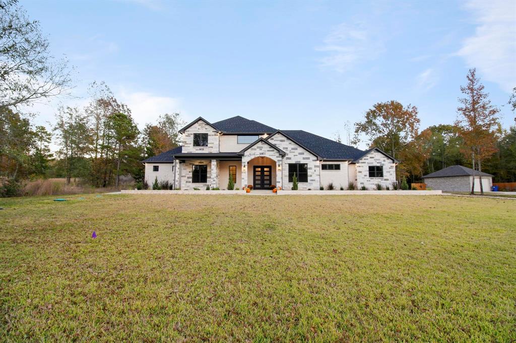 800 Stone Chimney Road Bullard, TX 75757 - Photo 4 of 40 a front view of house with yard and green space