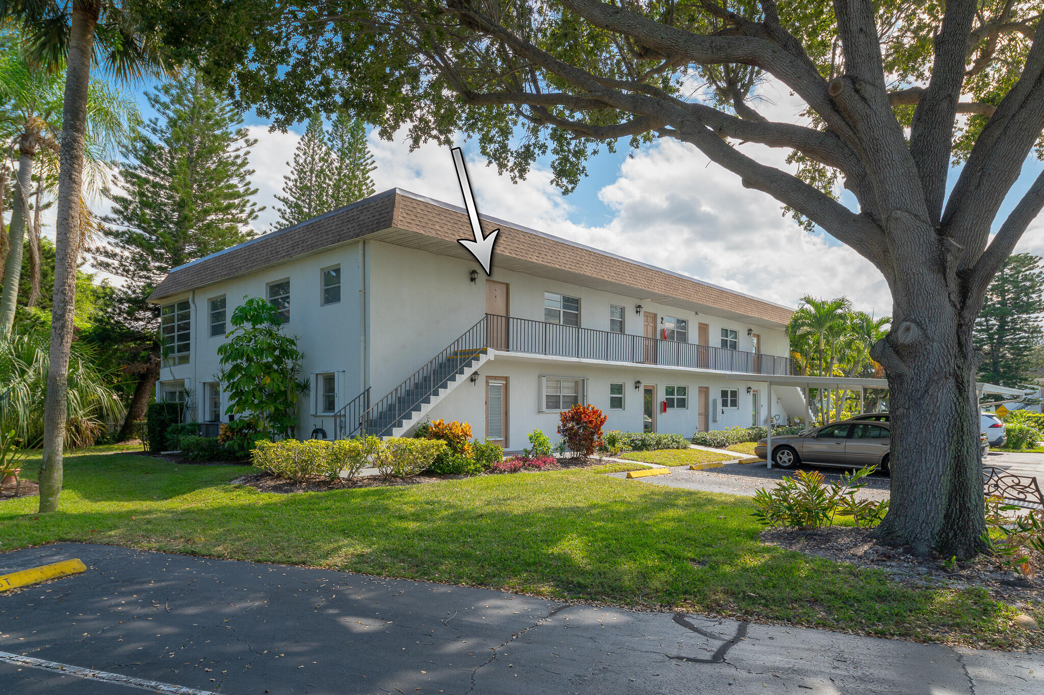 2950 Southeast Ocean Boulevard, Unit 24 Stuart, FL 34996 - Photo 2 of 21 Front View of Condo