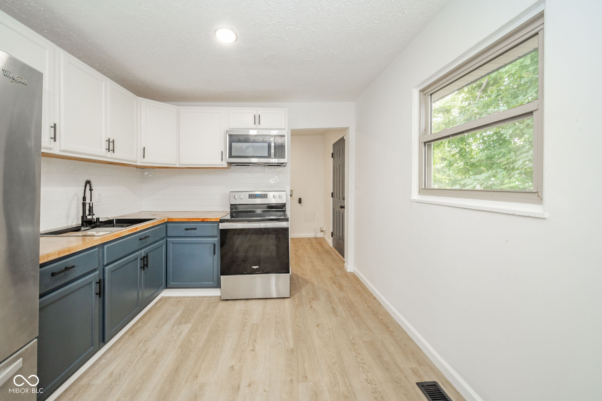 3320 East 26th Street Indianapolis, IN 46218 - Photo 13 of 29