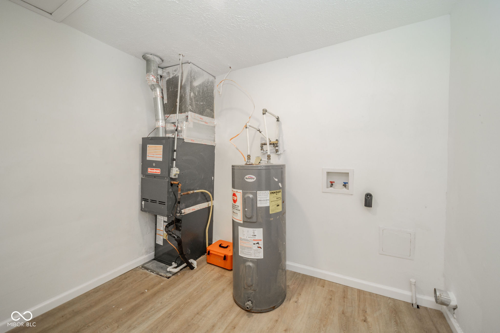 3320 East 26th Street Indianapolis, IN 46218 - Photo 26 of 29