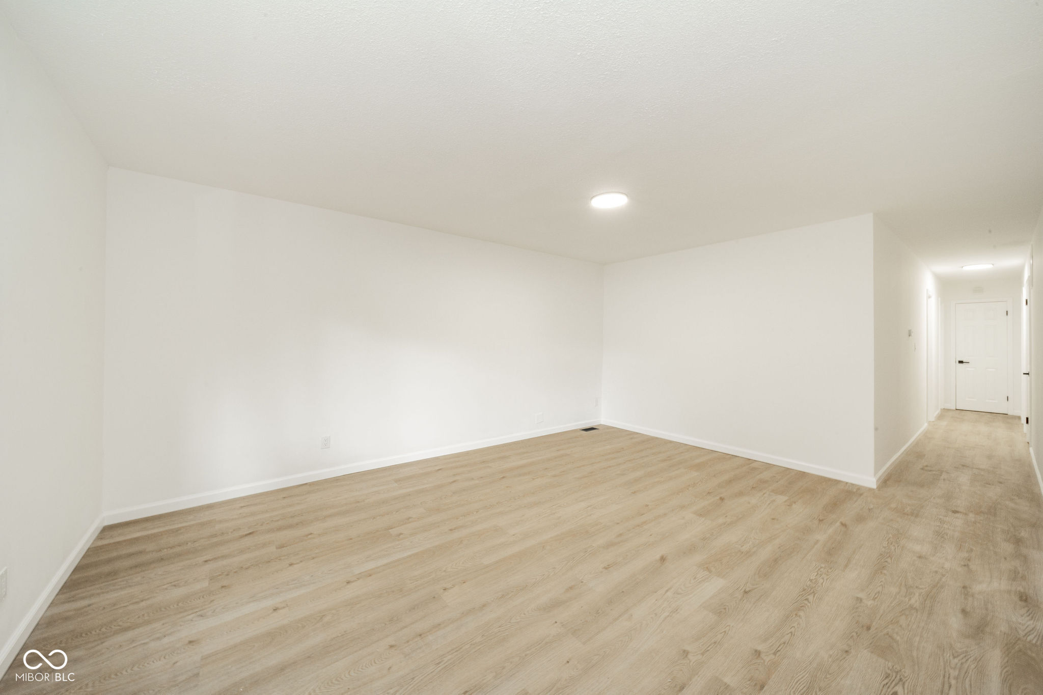 3320 East 26th Street Indianapolis, IN 46218 - Photo 5 of 29