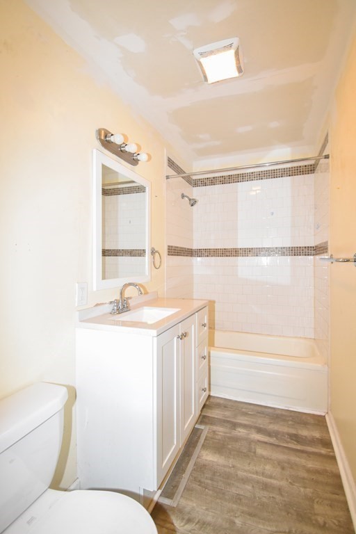 20 Lexington Street Springfield, MA 01107 - Photo 11 of 36 Gallery Image 11