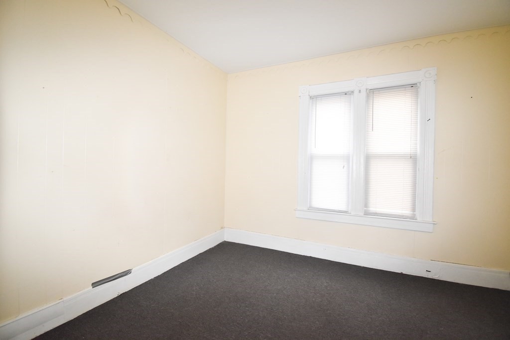20 Lexington Street Springfield, MA 01107 - Photo 12 of 36 Gallery Image 12
