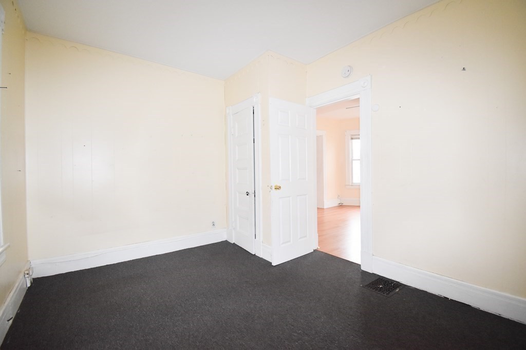 20 Lexington Street Springfield, MA 01107 - Photo 13 of 36 Gallery Image 13