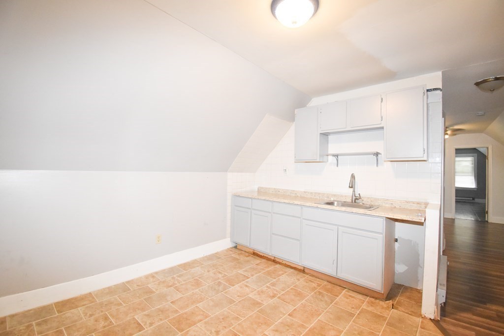 20 Lexington Street Springfield, MA 01107 - Photo 17 of 36 Gallery Image 17