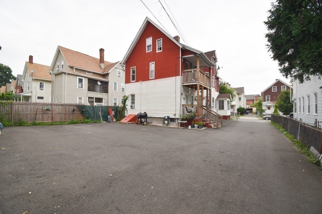 20 Lexington Street Springfield, MA 01107 - Photo 35 of 36 Gallery Image 35