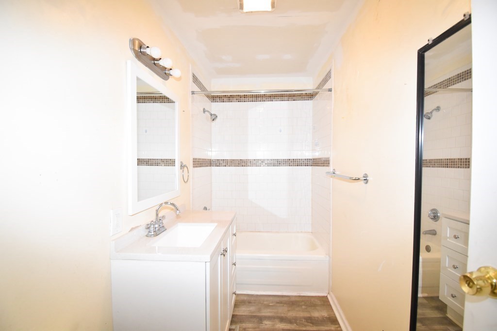 20 Lexington Street Springfield, MA 01107 - Photo 10 of 36 Gallery Image 10
