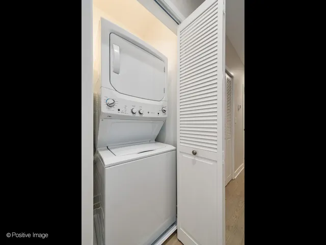 $2,200 | 7517 West Belmont Avenue, Unit 3W, Chicago, IL 60707