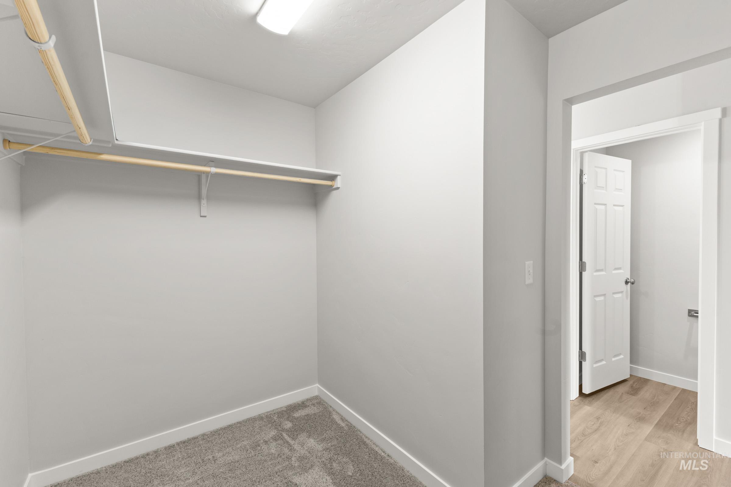 461 Waverly Avenue Middleton, ID 83644 - Photo 22 of 22 Walk in closet featuring light carpet