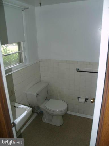 7 Weyfield Court Rosedale, MD 21237 - Photo 3 of 14 Bath #2