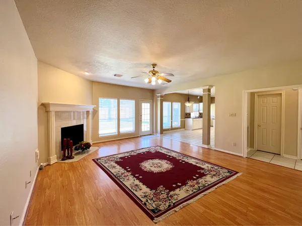 $2,800 | 16907 Ascot Meadow Drive, Sugar Land, TX 77479