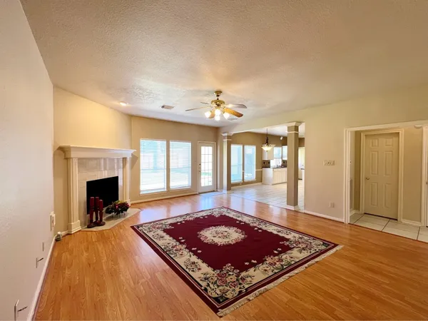 $2,750 | 16907 Ascot Meadow Drive, Sugar Land, TX 77479