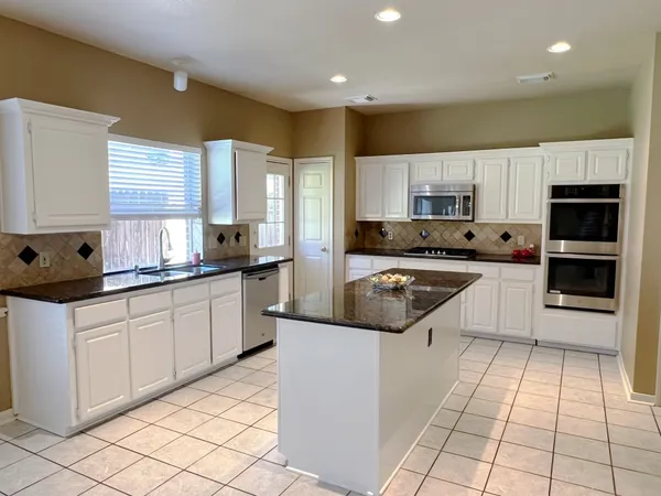 $2,750 | 16907 Ascot Meadow Drive, Sugar Land, TX 77479